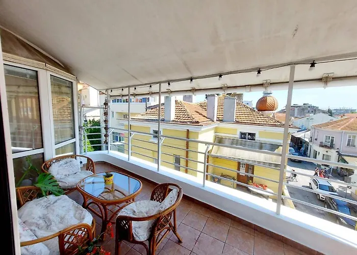 Апартамент Comfort Flat Бургас